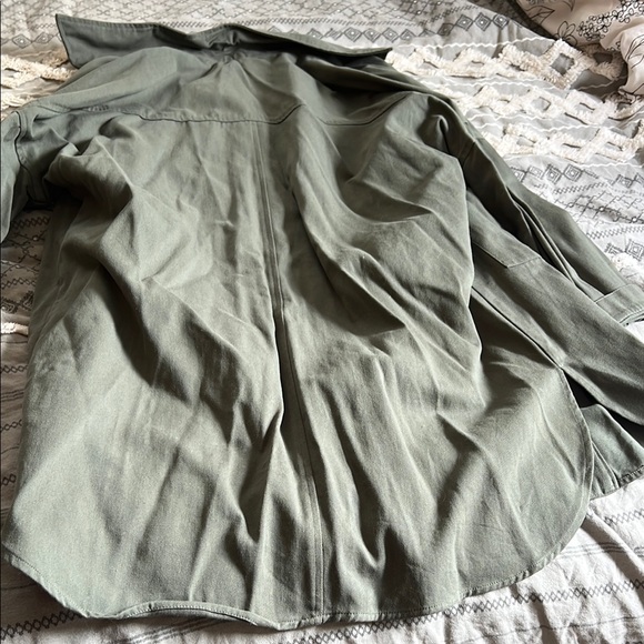 Olive Green Button-Up Shacket - Picture 7 of 8